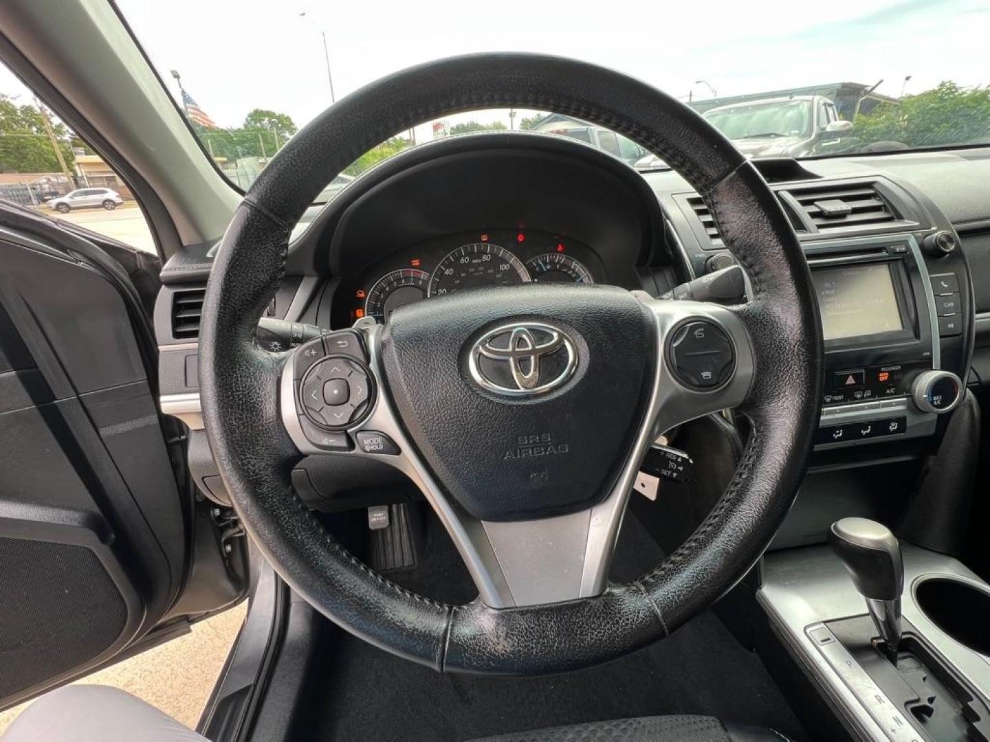 2013 GRAY TOYOTA CAMRY L (4T1BF1FK3DU) with an 2.5L engine, Automatic transmission, located at 4415 NE 28th St, Haltom City, TX, 76117, (817) 222-9334, 32.795322, -97.280937 - Photo#15