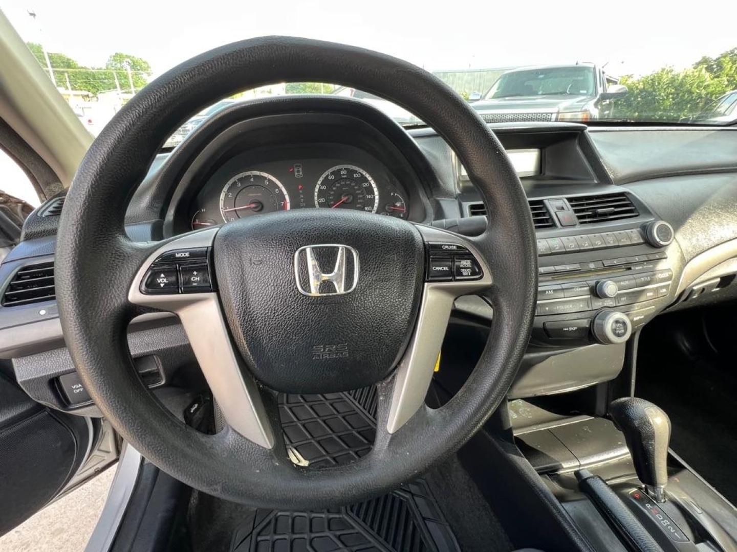 2010 SILVER HONDA ACCORD LX (1HGCP2F35AA) with an 2.4L engine, Automatic transmission, located at 4415 NE 28th St, Haltom City, TX, 76117, (817) 222-9334, 32.795322, -97.280937 - Photo#13