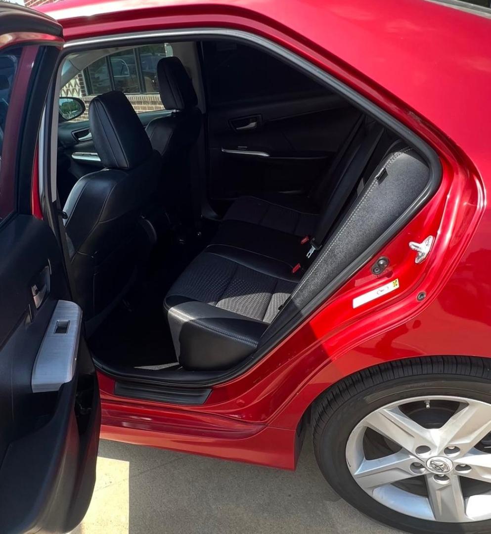 2012 RED TOYOTA CAMRY BASE (4T1BF1FK4CU) with an 2.5L engine, Automatic transmission, located at 4415 NE 28th St, Haltom City, TX, 76117, (817) 222-9334, 32.795322, -97.280937 - Photo#10