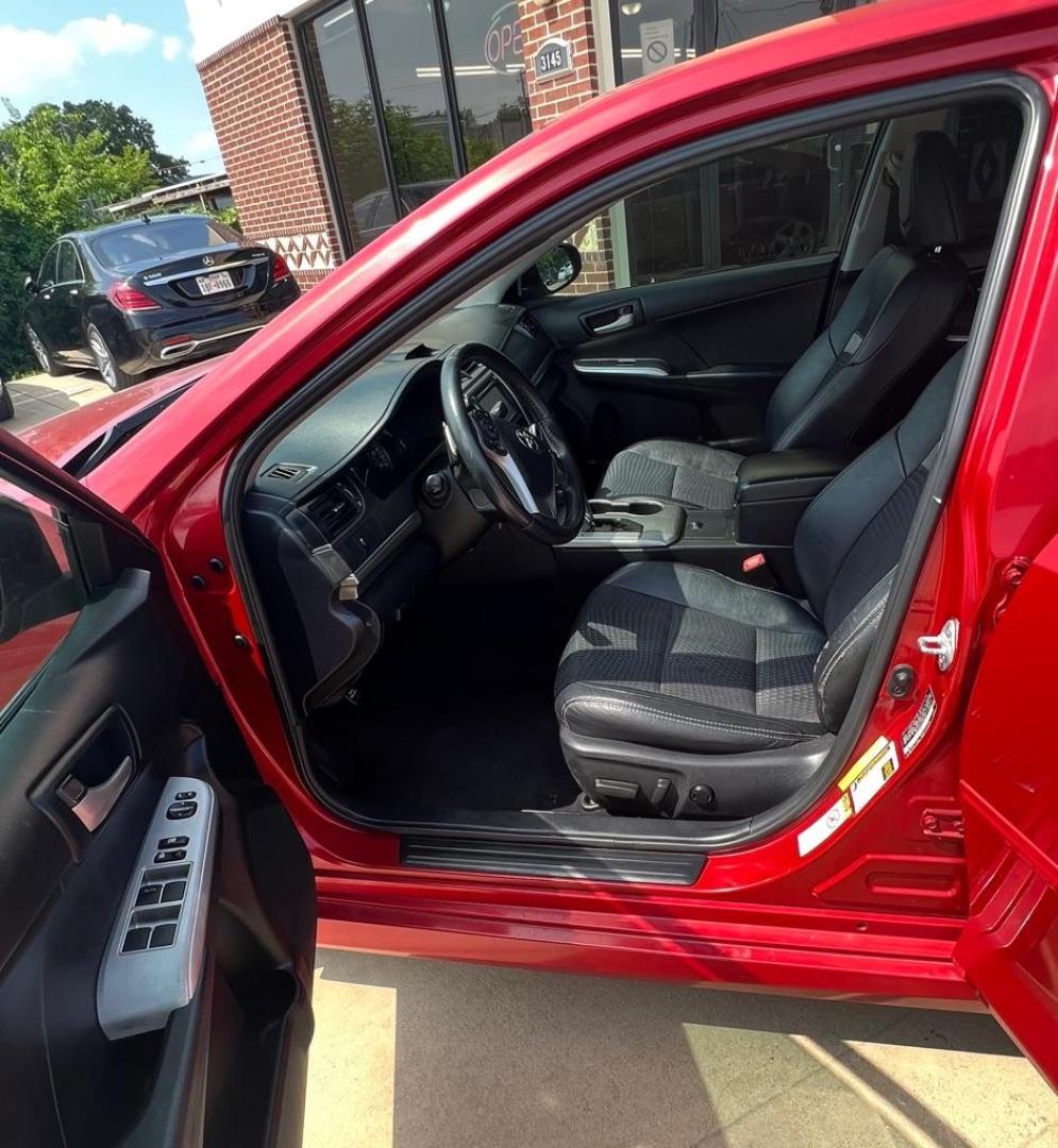 2012 RED TOYOTA CAMRY BASE (4T1BF1FK4CU) with an 2.5L engine, Automatic transmission, located at 4415 NE 28th St, Haltom City, TX, 76117, (817) 222-9334, 32.795322, -97.280937 - Photo#12