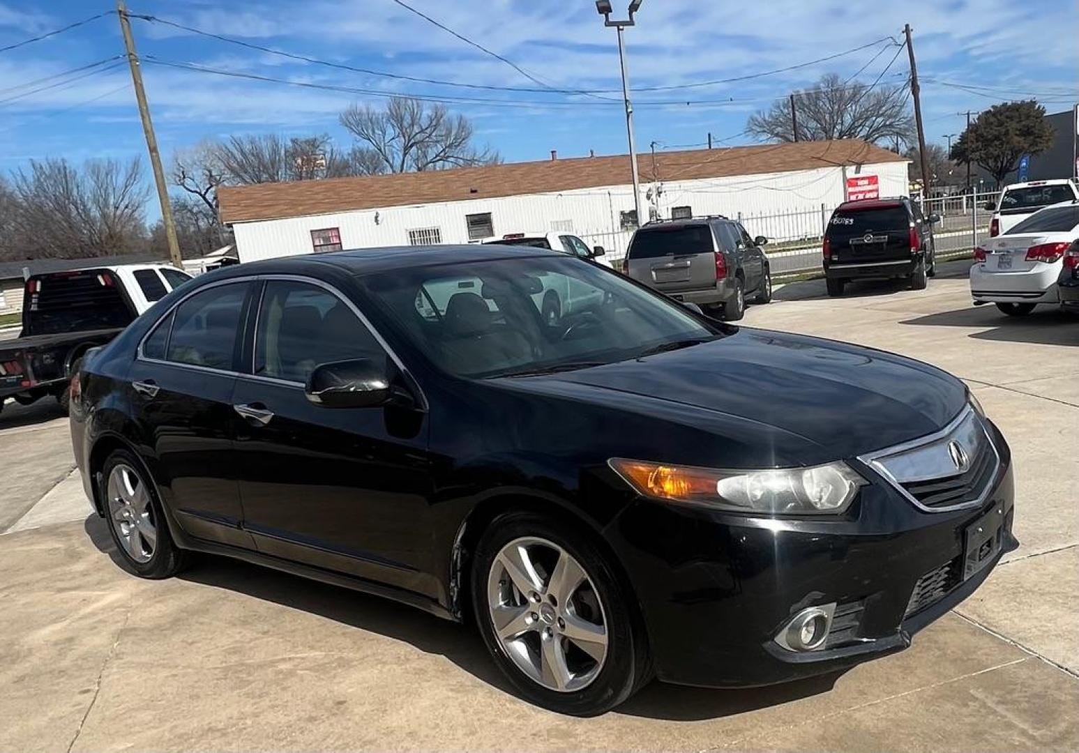 2011 BLACK ACURA TSX (JH4CU2F68BC) with an 2.4L engine, Automatic transmission, located at 4415 NE 28th St, Haltom City, TX, 76117, (817) 222-9334, 32.795322, -97.280937 - Photo#5