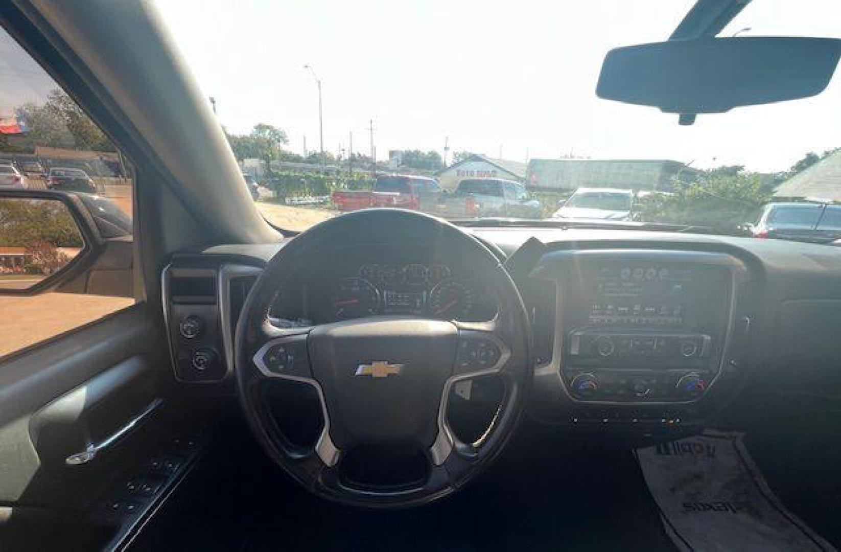 2017 GRAY CHEVROLET SILVERADO 1500 LT (3GCUKREC3HG) with an 5.3L engine, Automatic transmission, located at 4415 NE 28th St, Haltom City, TX, 76117, (817) 222-9334, 32.795322, -97.280937 - Photo#12