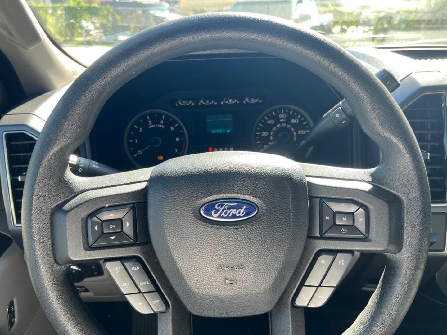 2018 Gray FORD F150 SUPERCREW (1FTEW1C55JK) with an 5.0L engine, Automatic transmission, located at 4415 NE 28th St, Haltom City, TX, 76117, (817) 222-9334, 32.795322, -97.280937 - Photo#13