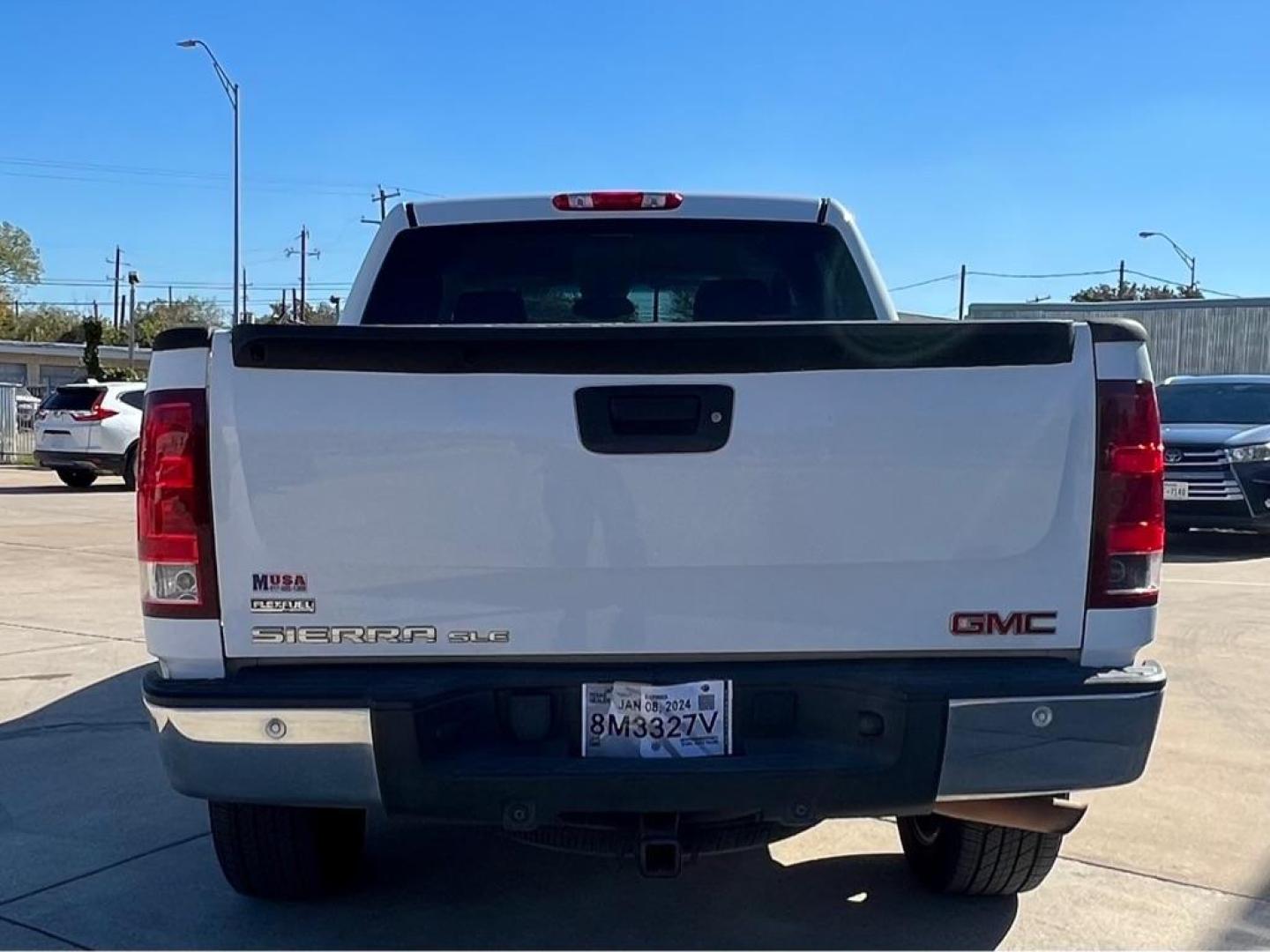 2011 White GMC SIERRA 1500 SLE (3GTP1VE06BG) with an 5.3L engine, Automatic transmission, located at 4415 NE 28th St, Haltom City, TX, 76117, (817) 222-9334, 32.795322, -97.280937 - Photo#6