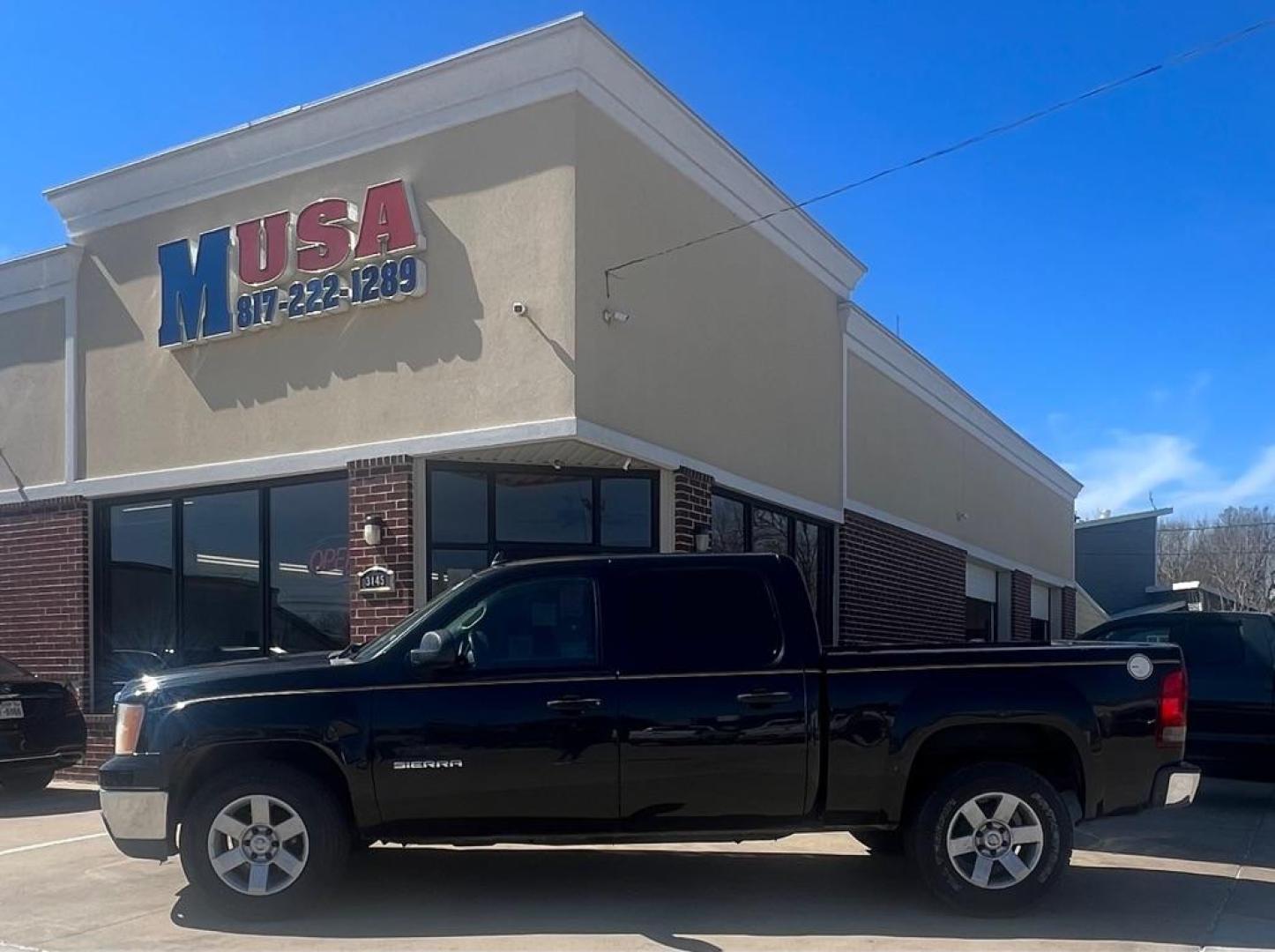 2010 Black GMC SIERRA 1500 SL (3GTRCUEA1AG) with an 4.8L engine, Automatic transmission, located at 4415 NE 28th St, Haltom City, TX, 76117, (817) 222-9334, 32.795322, -97.280937 - Photo#0