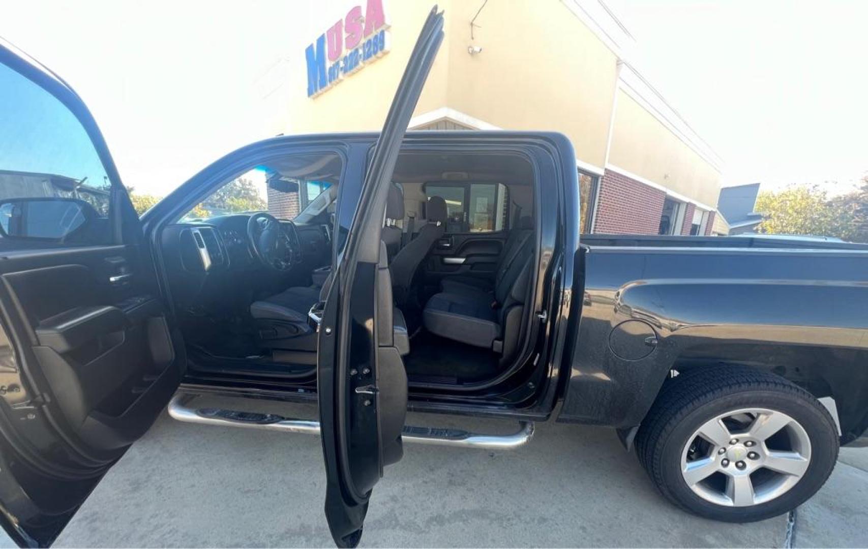 2014 Black CHEVROLET SILVERADO 1500 LT (3GCPCREC6EG) with an 5.3L engine, Automatic transmission, located at 4415 NE 28th St, Haltom City, TX, 76117, (817) 222-9334, 32.795322, -97.280937 - Photo#9