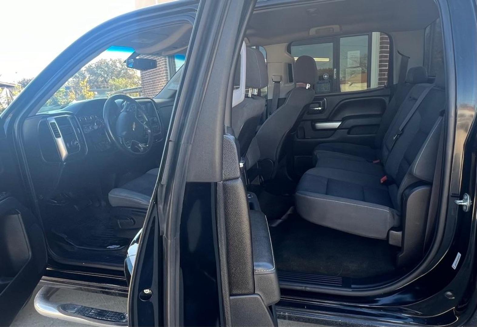 2014 Black CHEVROLET SILVERADO 1500 LT (3GCPCREC6EG) with an 5.3L engine, Automatic transmission, located at 4415 NE 28th St, Haltom City, TX, 76117, (817) 222-9334, 32.795322, -97.280937 - Photo#10