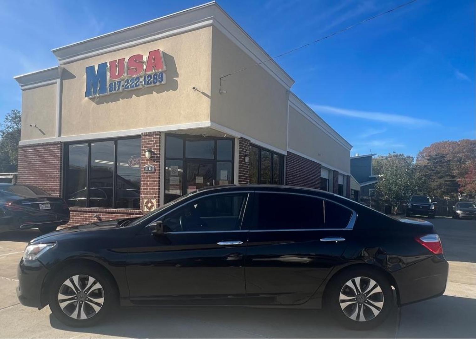 2013 Black HONDA ACCORD LX (1HGCR2F30DA) with an 2.4L engine, Continuously Variable transmission, located at 4415 NE 28th St, Haltom City, TX, 76117, (817) 222-9334, 32.795322, -97.280937 - Photo#0