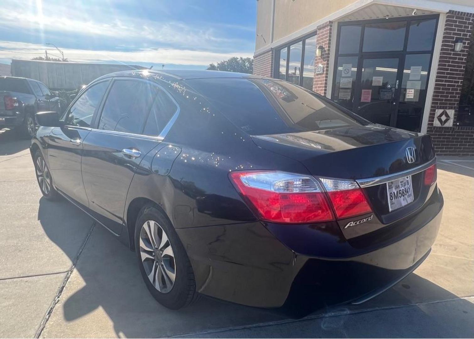 2013 Black HONDA ACCORD LX (1HGCR2F30DA) with an 2.4L engine, Continuously Variable transmission, located at 4415 NE 28th St, Haltom City, TX, 76117, (817) 222-9334, 32.795322, -97.280937 - Photo#2