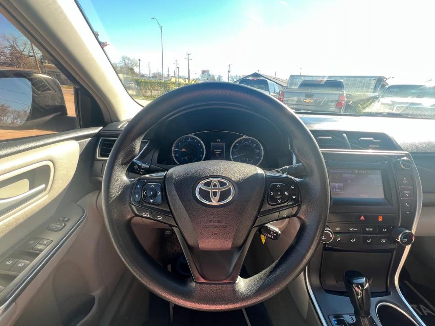 2016 silver TOYOTA CAMRY LE (4T4BF1FKXGR) with an 2.5L engine, Automatic transmission, located at 4415 NE 28th St, Haltom City, TX, 76117, (817) 222-9334, 32.795322, -97.280937 - Photo#12