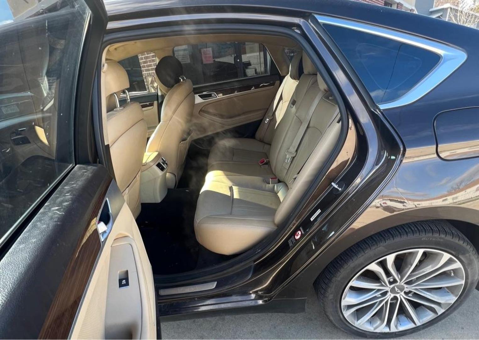 2015 Brown HYUNDAI GENESIS 3.8L (KMHGN4JE1FU) with an 3.8L engine, Automatic transmission, located at 4415 NE 28th St, Haltom City, TX, 76117, (817) 222-9334, 32.795322, -97.280937 - Photo#11