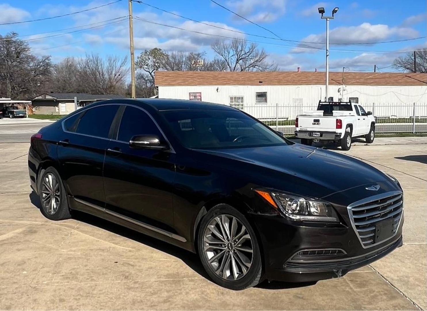 2015 Brown HYUNDAI GENESIS 3.8L (KMHGN4JE1FU) with an 3.8L engine, Automatic transmission, located at 4415 NE 28th St, Haltom City, TX, 76117, (817) 222-9334, 32.795322, -97.280937 - Photo#19