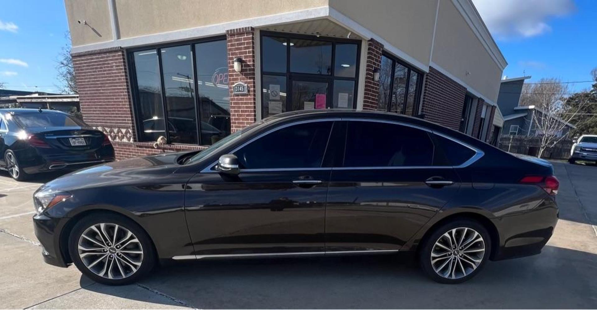 2015 Brown HYUNDAI GENESIS 3.8L (KMHGN4JE1FU) with an 3.8L engine, Automatic transmission, located at 4415 NE 28th St, Haltom City, TX, 76117, (817) 222-9334, 32.795322, -97.280937 - Photo#21