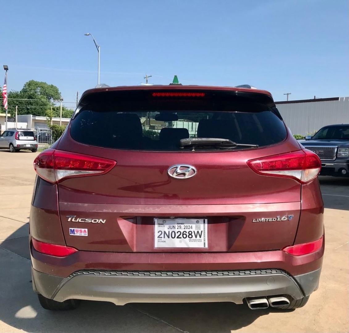 2016 Maroon HYUNDAI TUCSON LIMITED (KM8J33A28GU) with an 1.6L engine, Automatic transmission, located at 4415 NE 28th St, Haltom City, TX, 76117, (817) 222-9334, 32.795322, -97.280937 - Photo#11