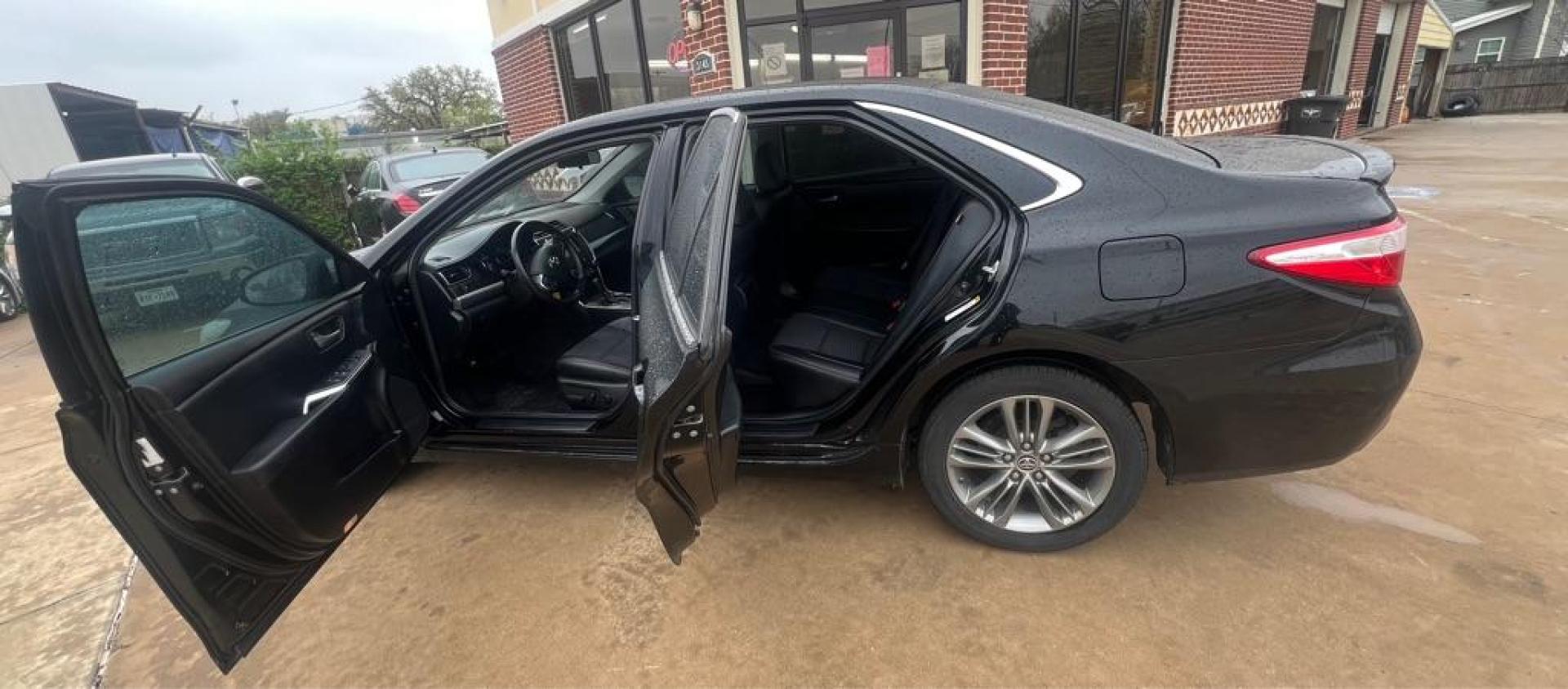 2015 Black TOYOTA CAMRY LE (4T1BF1FK1FU) with an 2.5L engine, Automatic transmission, located at 4415 NE 28th St, Haltom City, TX, 76117, (817) 222-9334, 32.795322, -97.280937 - Photo#9