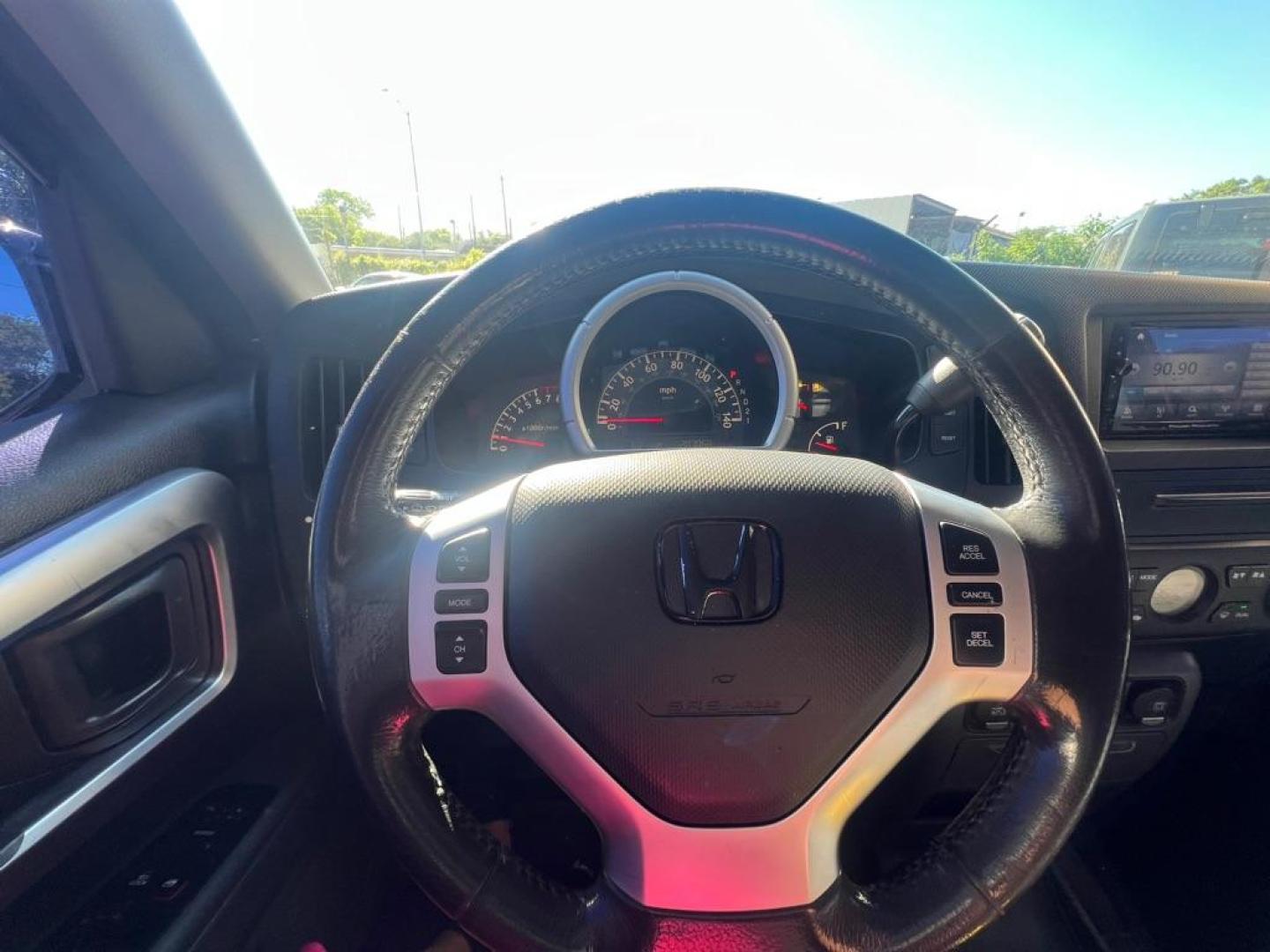 2008 Black HONDA RIDGELINE RTL (2HJYK16508H) with an 3.5L engine, Automatic transmission, located at 4415 NE 28th St, Haltom City, TX, 76117, (817) 222-9334, 32.795322, -97.280937 - Photo#13