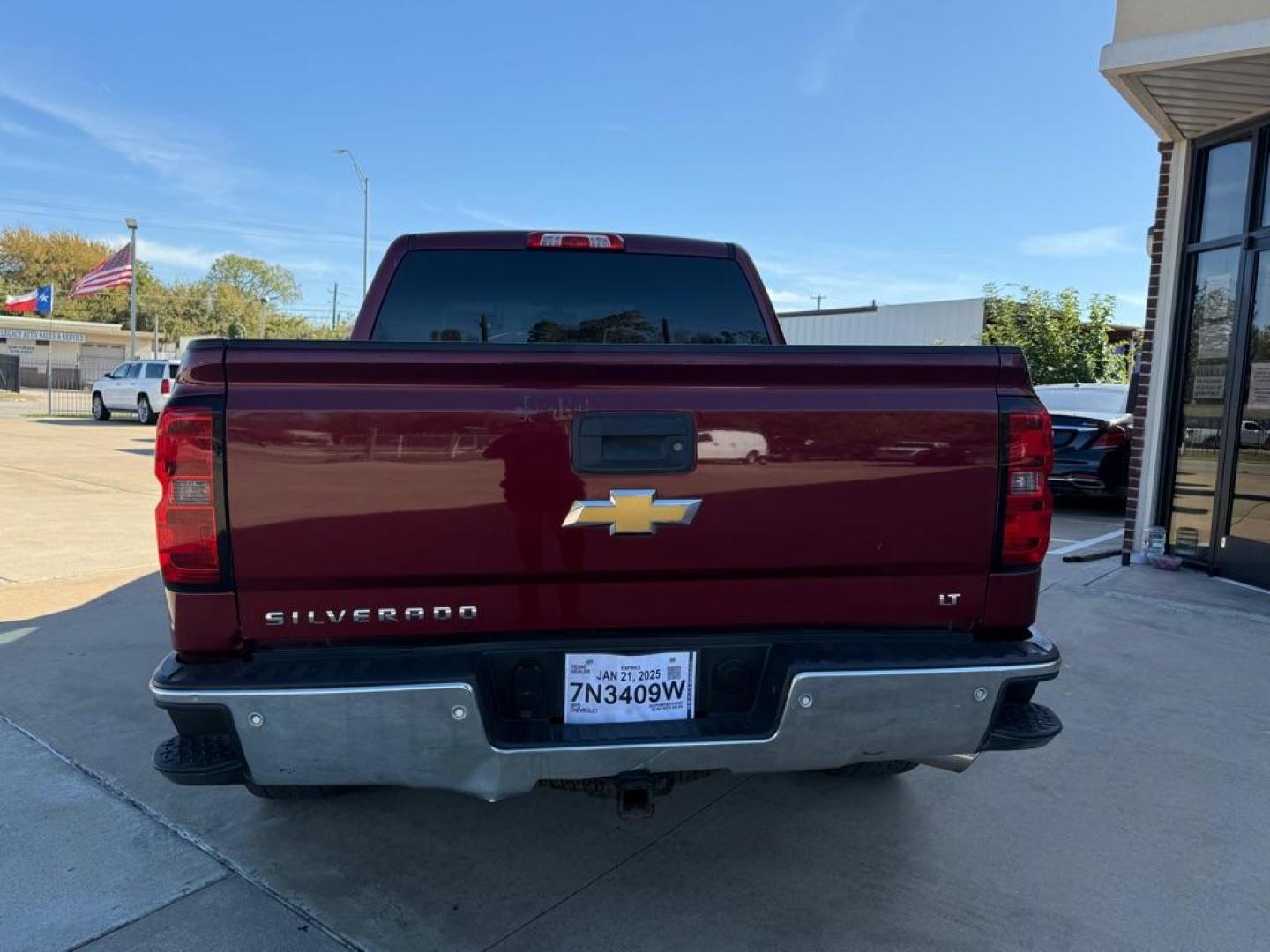 2015 Red CHEVROLET SILVERADO 1500 LT (3GCPCREC0FG) with an 5.3L engine, Automatic transmission, located at 4415 NE 28th St, Haltom City, TX, 76117, (817) 222-9334, 32.795322, -97.280937 - Photo#7