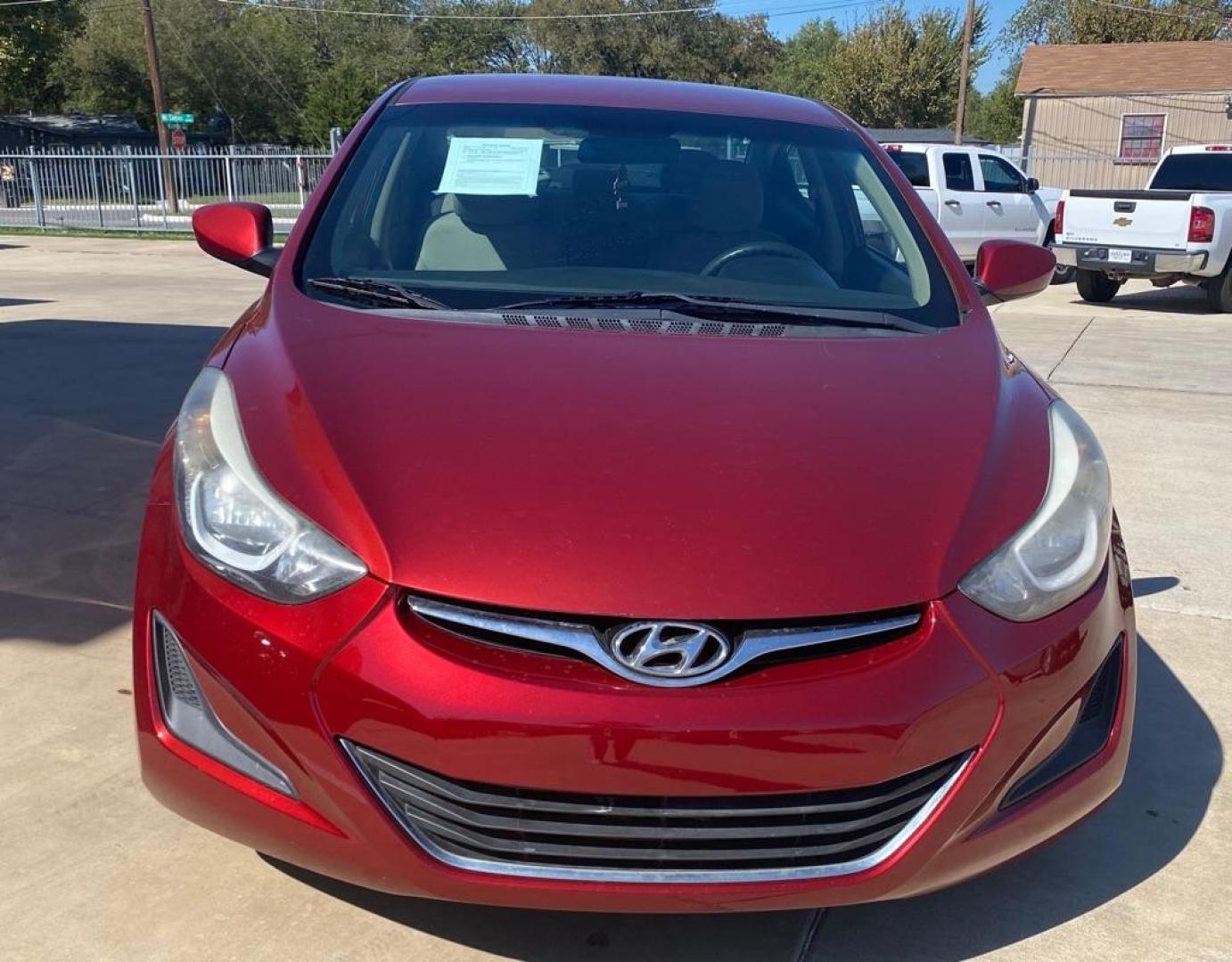 2014 RED HYUNDAI ELANTRA SE (5NPDH4AE1EH) with an 1.8L engine, Automatic transmission, located at 4415 NE 28th St, Haltom City, TX, 76117, (817) 222-9334, 32.795322, -97.280937 - Photo#3