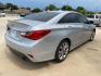 2014 SILVER HYUNDAI SONATA SE (5NPEC4AB9EH) with an 2.0L engine, Automatic transmission, located at 4415 NE 28th St, Haltom City, TX, 76117, (817) 222-9334, 32.795322, -97.280937 - Photo#3