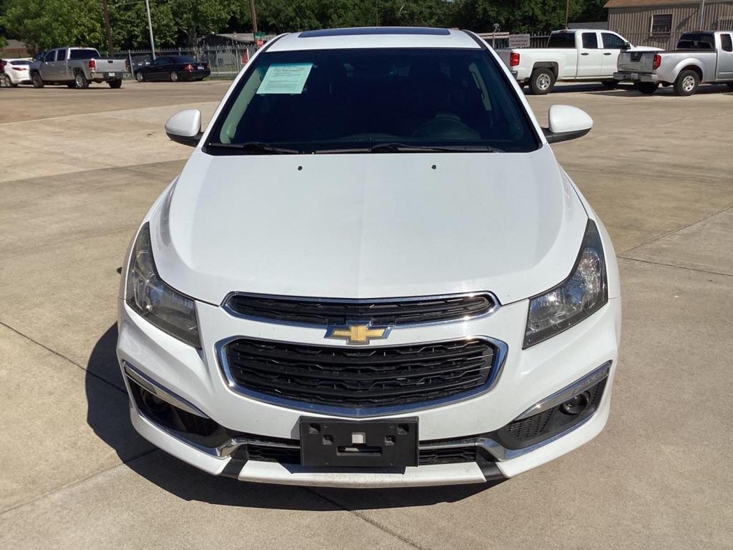 2015 WHITE CHEVROLET CRUZE LTZ (1G1PG5SB1F7) with an 1.4L engine, Automatic transmission, located at 4415 NE 28th St, Haltom City, TX, 76117, (817) 222-9334, 32.795322, -97.280937 - Photo#2