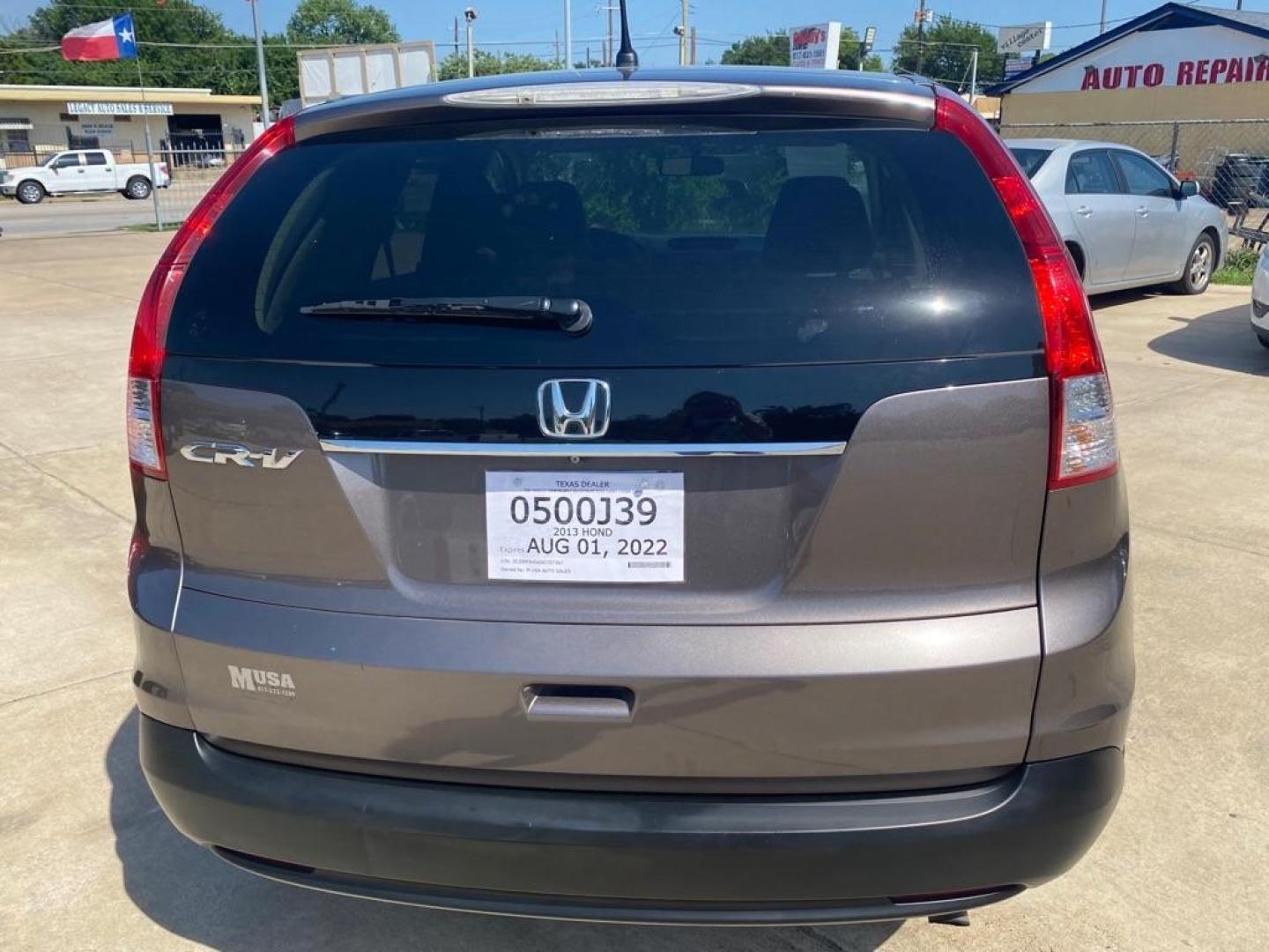 2013 BROWN HONDA CR-V EX (3CZRM3H54DG) with an 2.4L engine, Automatic transmission, located at 4415 NE 28th St, Haltom City, TX, 76117, (817) 222-9334, 32.795322, -97.280937 - Photo#4