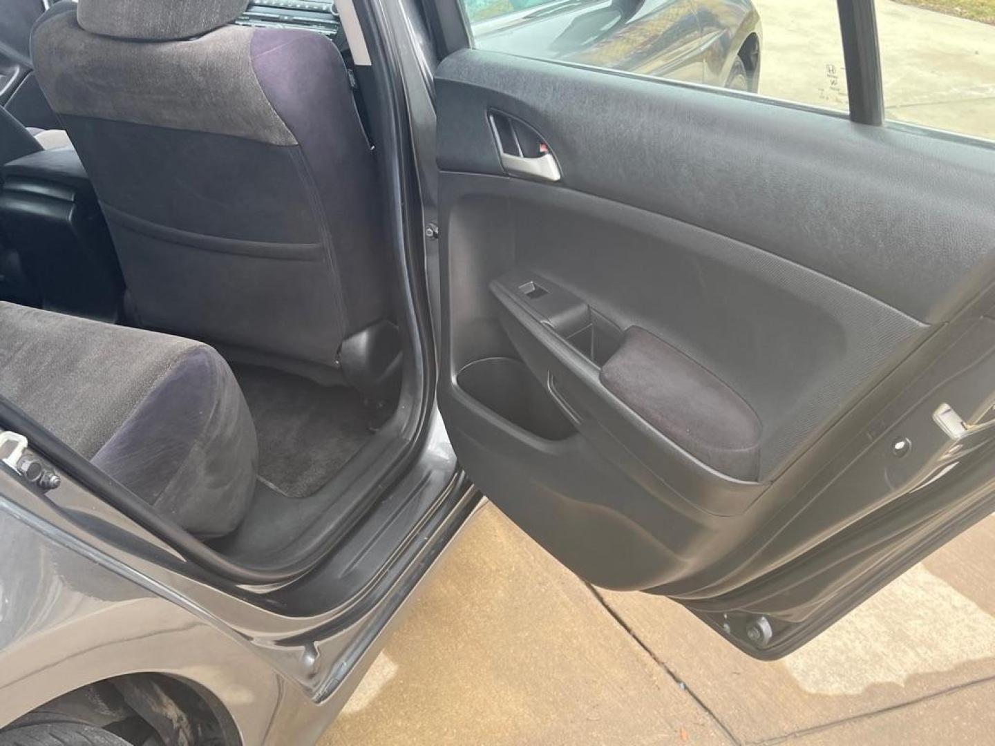 2008 GRAY HONDA ACCORD LX (1HGCP26338A) with an 2.4L engine, Automatic transmission, located at 4415 NE 28th St, Haltom City, TX, 76117, (817) 222-9334, 32.795322, -97.280937 - Photo#18