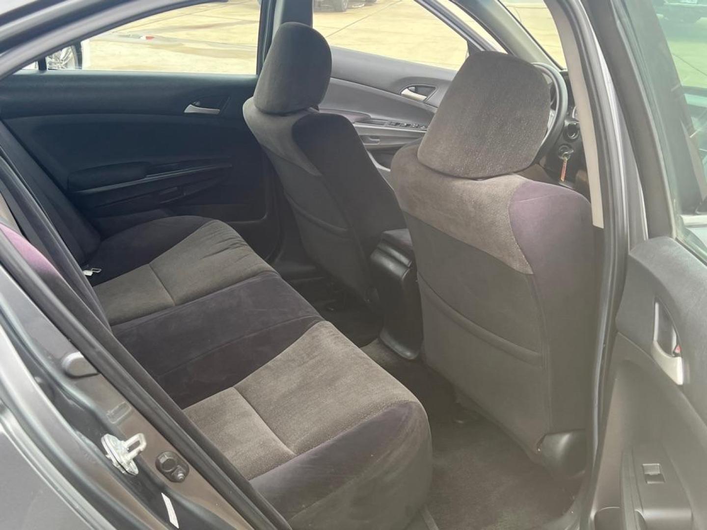 2008 GRAY HONDA ACCORD LX (1HGCP26338A) with an 2.4L engine, Automatic transmission, located at 4415 NE 28th St, Haltom City, TX, 76117, (817) 222-9334, 32.795322, -97.280937 - Photo#22