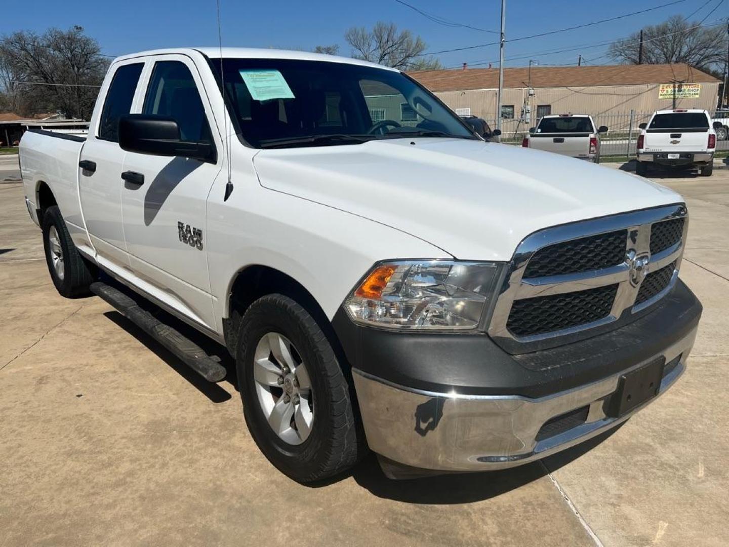 2018 WHITE RAM 1500 ST (1C6RR6FG0JS) with an 3.6L engine, Automatic transmission, located at 4415 NE 28th St, Haltom City, TX, 76117, (817) 222-9334, 32.795322, -97.280937 - Photo#4