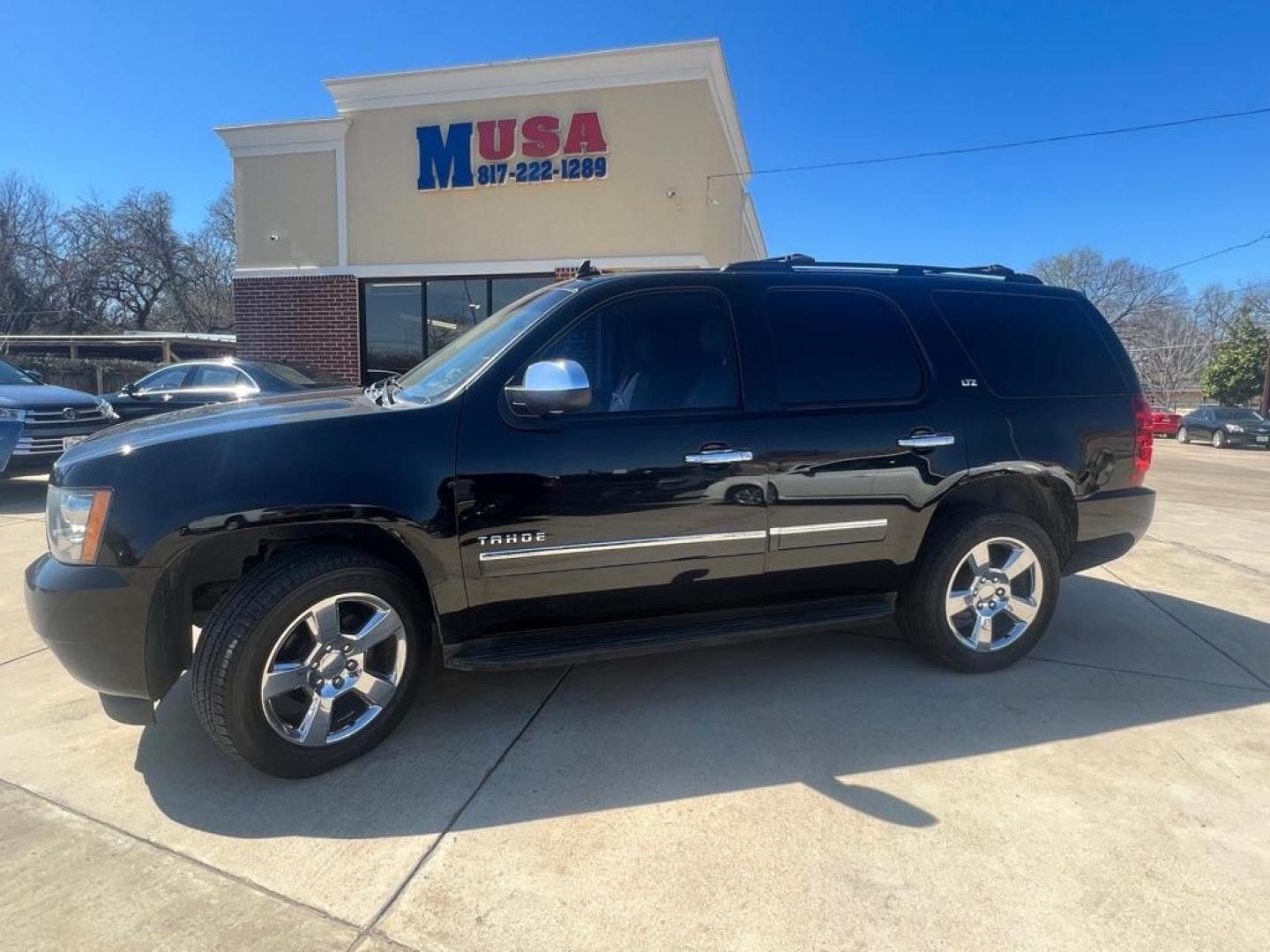 2012 BLACK CHEVROLET TAHOE 1500 LTZ (1GNSKCE06CR) with an 5.3L engine, Automatic transmission, located at 4415 NE 28th St, Haltom City, TX, 76117, (817) 222-9334, 32.795322, -97.280937 - Photo#1