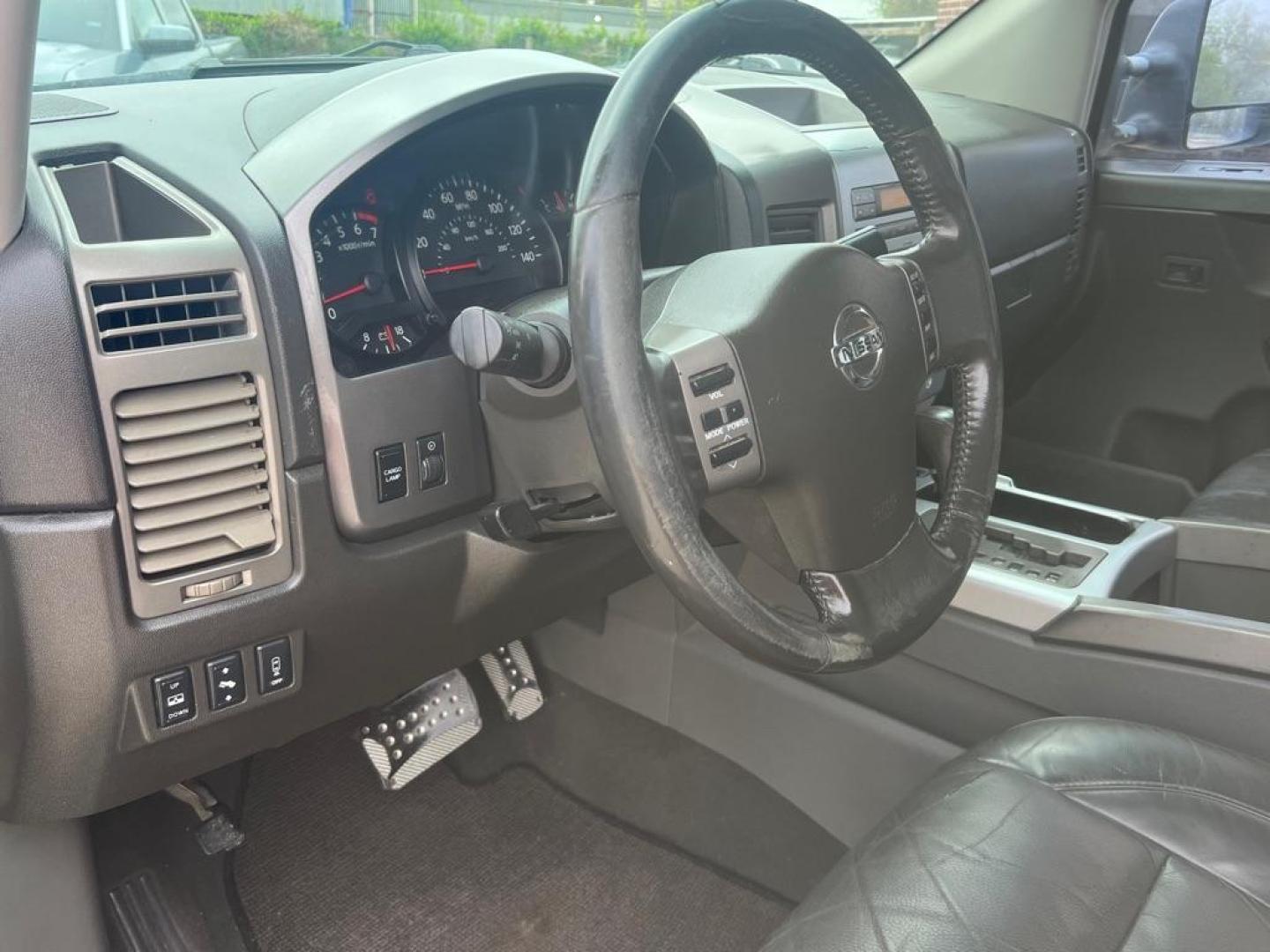 2005 BLUE NISSAN TITAN XE (1N6AA07AX5N) with an 5.6L engine, Automatic transmission, located at 4415 NE 28th St, Haltom City, TX, 76117, (817) 222-9334, 32.795322, -97.280937 - Photo#10