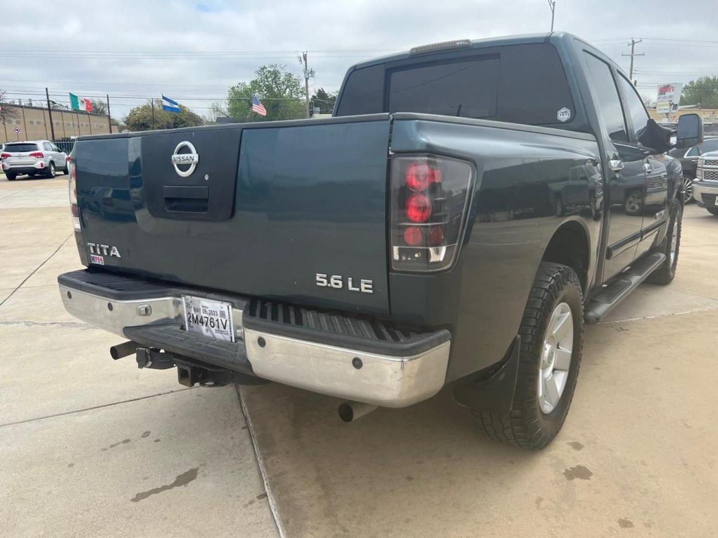 2005 BLUE NISSAN TITAN XE (1N6AA07AX5N) with an 5.6L engine, Automatic transmission, located at 4415 NE 28th St, Haltom City, TX, 76117, (817) 222-9334, 32.795322, -97.280937 - Photo#6