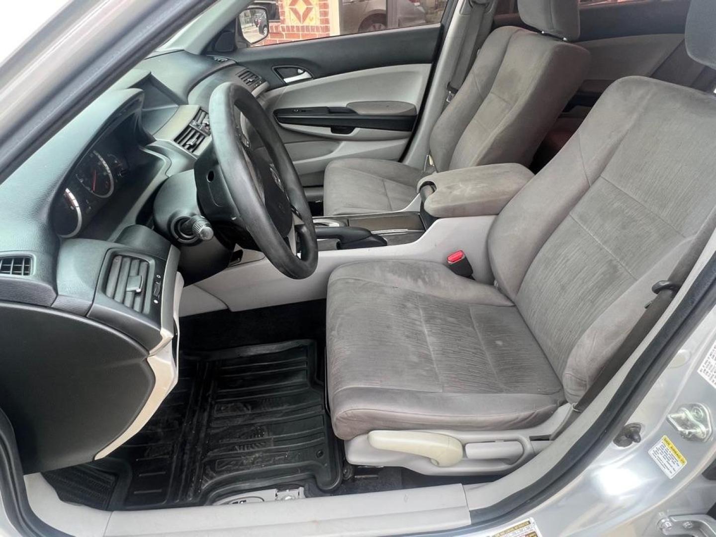 2012 SILVER HONDA ACCORD LX (1HGCP2F37CA) with an 2.4L engine, Automatic transmission, located at 4415 NE 28th St, Haltom City, TX, 76117, (817) 222-9334, 32.795322, -97.280937 - Photo#11